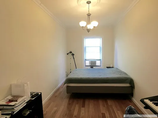 Rented by Sovereign Associates | media 7