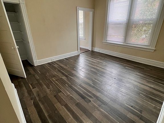 4th image of 200 Minor St