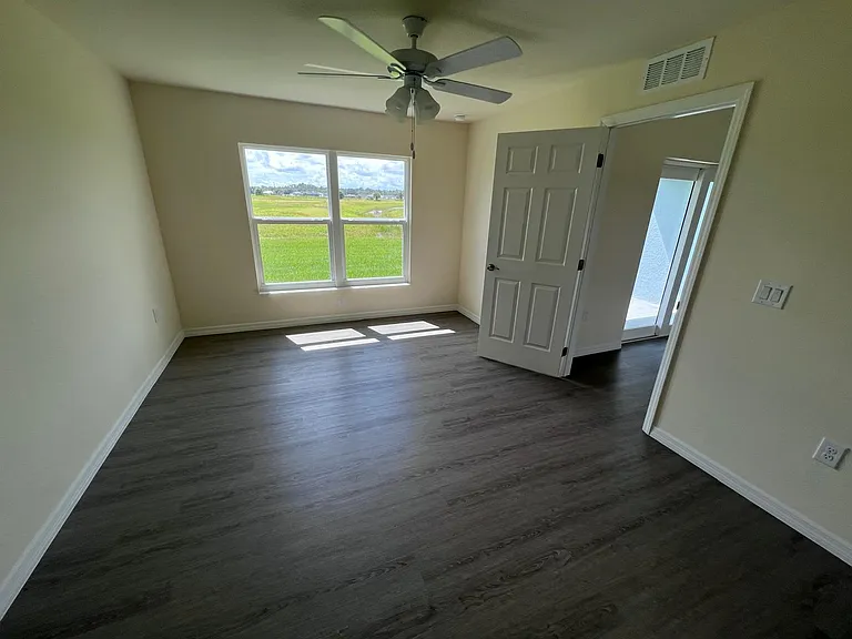 1150 Norge Ct — Photo 9