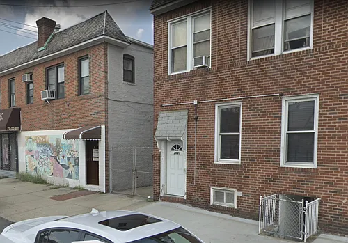 2641 E 18th St Photo 1