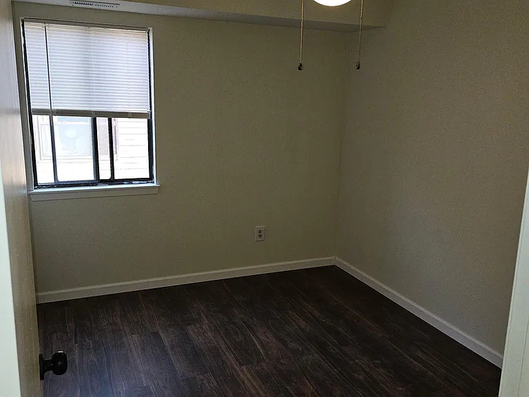 1710 Tracey St #B — Photo 16