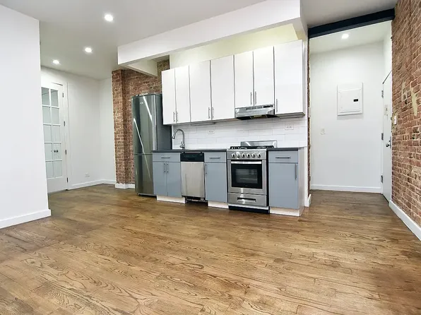 684 Riverside Drive image 1 of 5