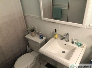 2420 Mullanphy Ln, Florissant, MO 63031