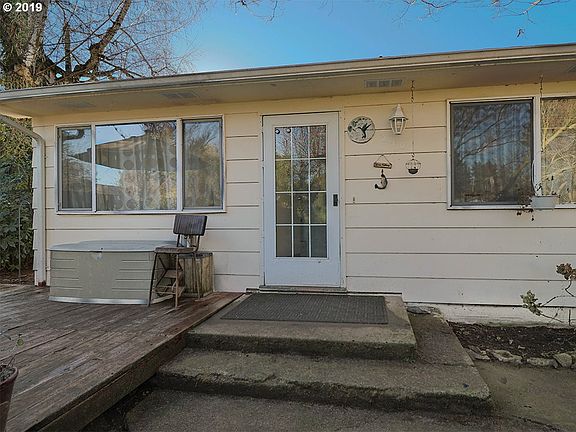 3rd image of 2401 NW 69th St
