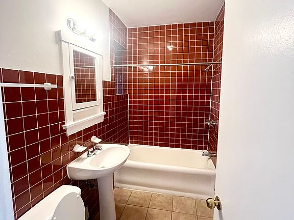5th image of 5042 W 21st St #8