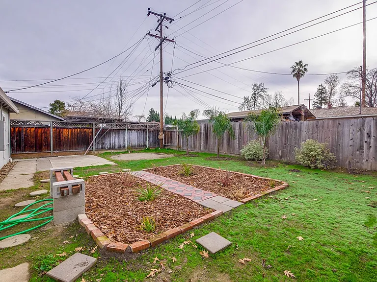 1778 Balsa Ave — Photo 42