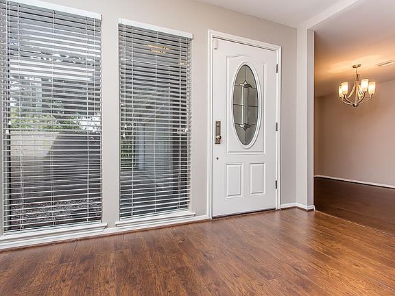 3rd image of 7903 Portal Dr