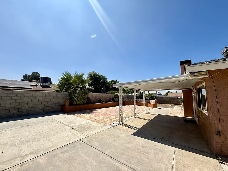14340 Palmea Dr — Photo 23