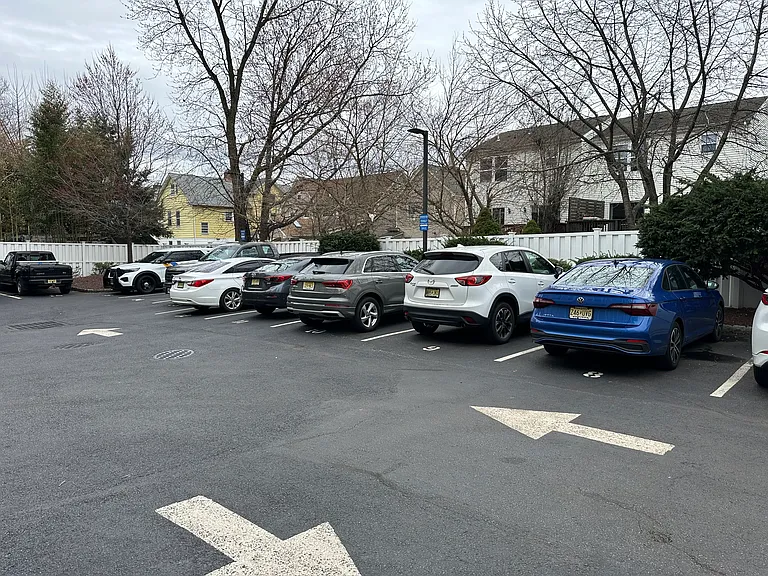 South Ave — Photo 24