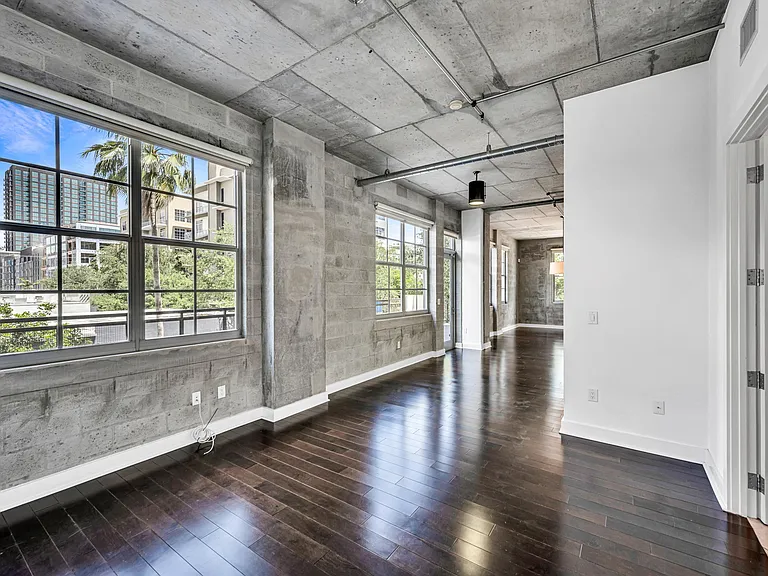 411 NW 1st Ave #202 — Photo 28