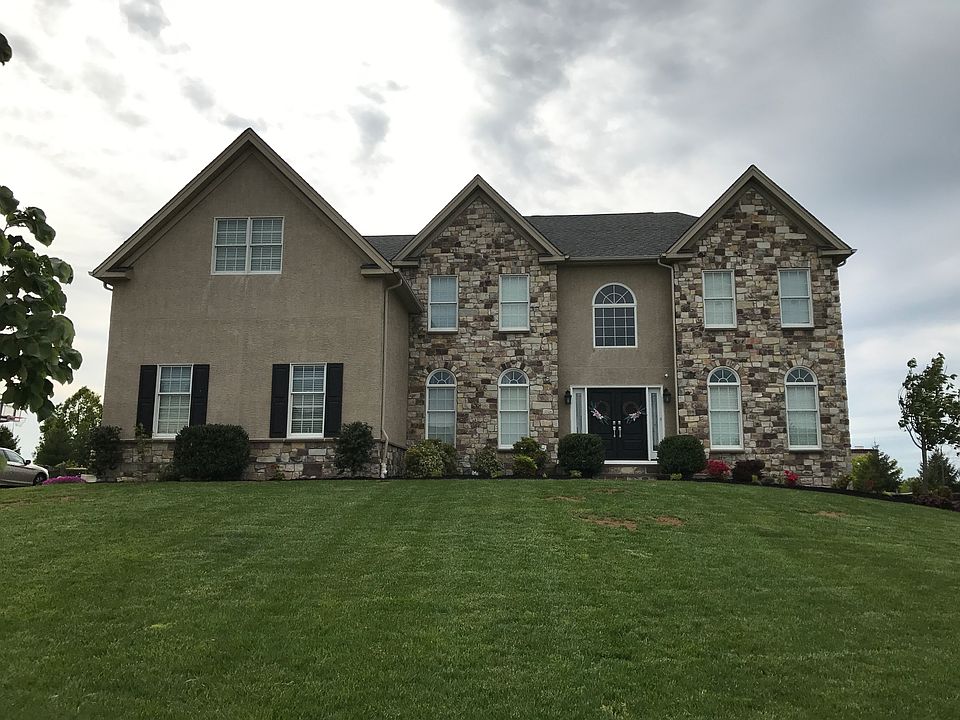 2nd image of 119 Trotter Dr W