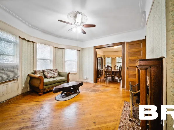 681 Argyle Road image 10 of 25