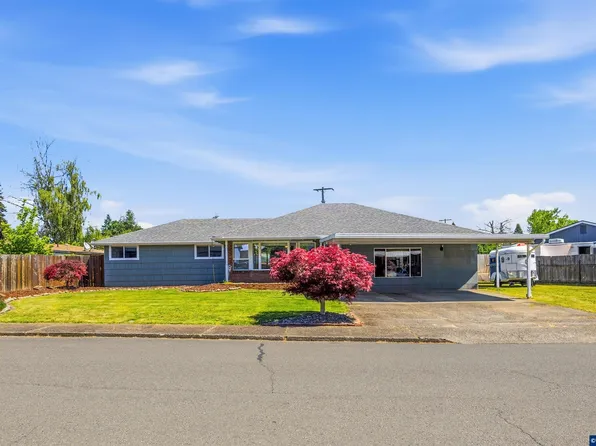 200 SE Walnut Ave, Dallas, OR 97338