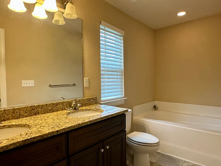 700 Albertine Ct — Photo 15