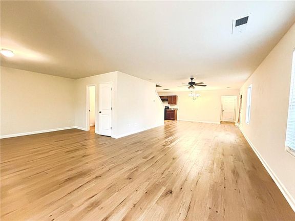 3rd image of 400 Oconner Blvd