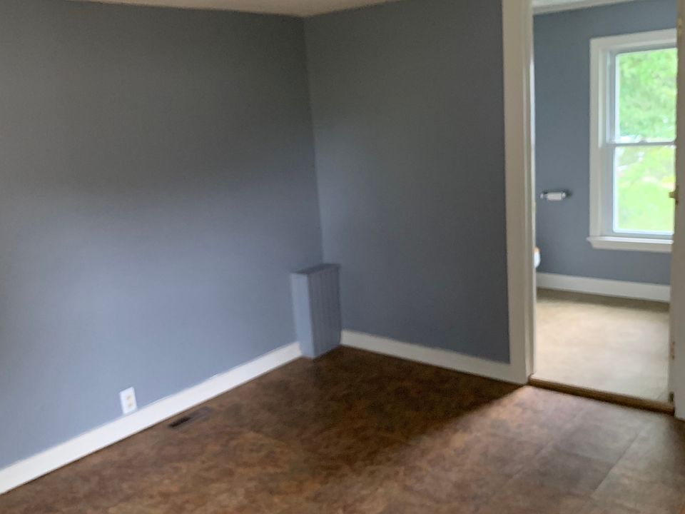 2nd image of 20 Church St #2