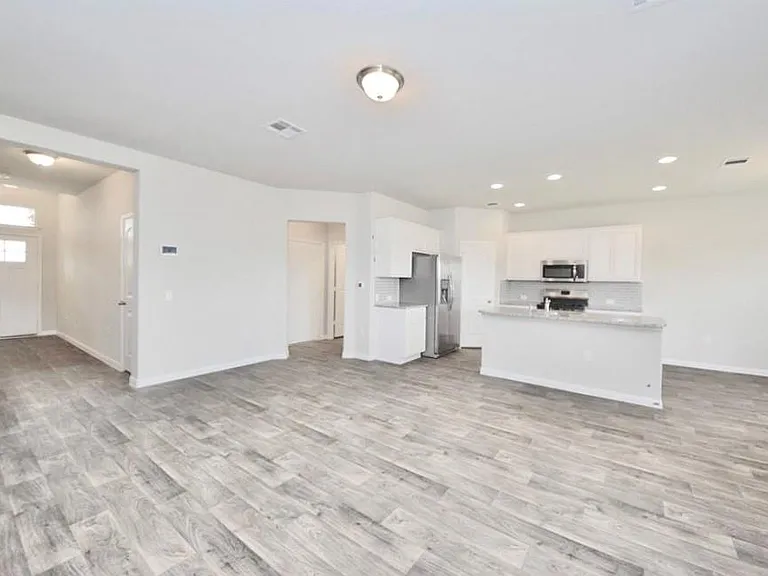 1513 Fort Dessau Rd — Photo 6