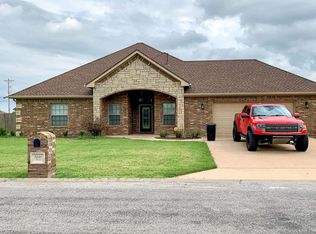 1216 Brandi Dr, Elgin, OK 73538