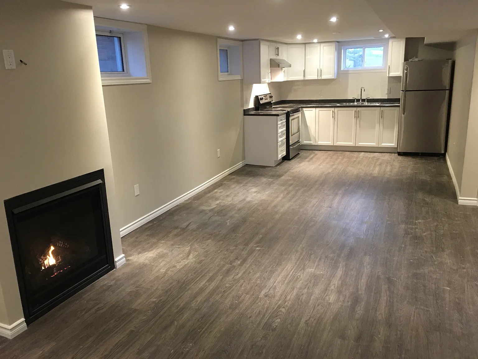 316 Baldwin Street - Lower Level Oshawa On L1h 6h4 — Photo 2