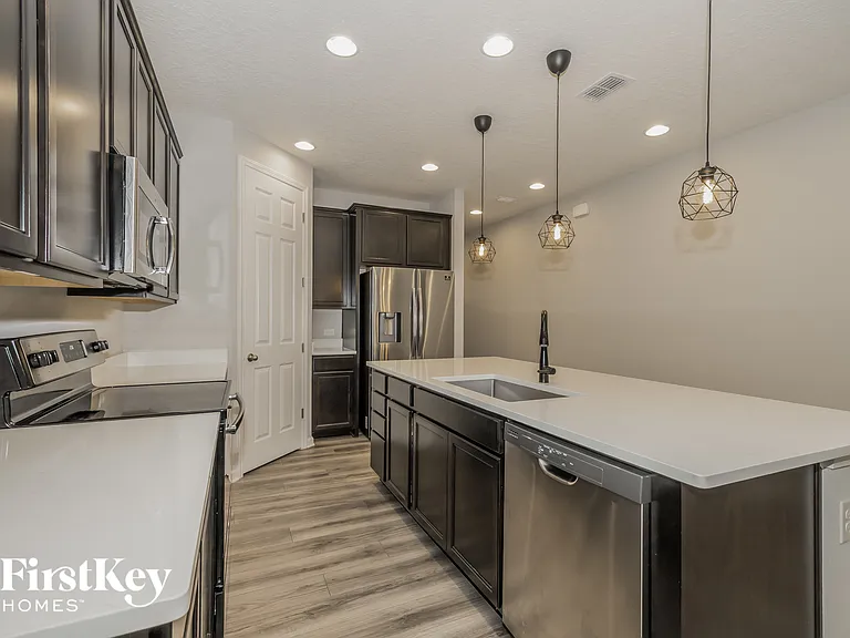11010 Chitwood Dr — Photo 8