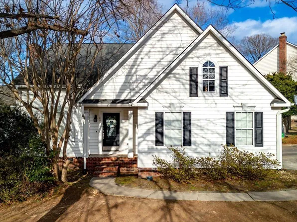 100 Misty Meadow Dr, Greenville, SC 29615