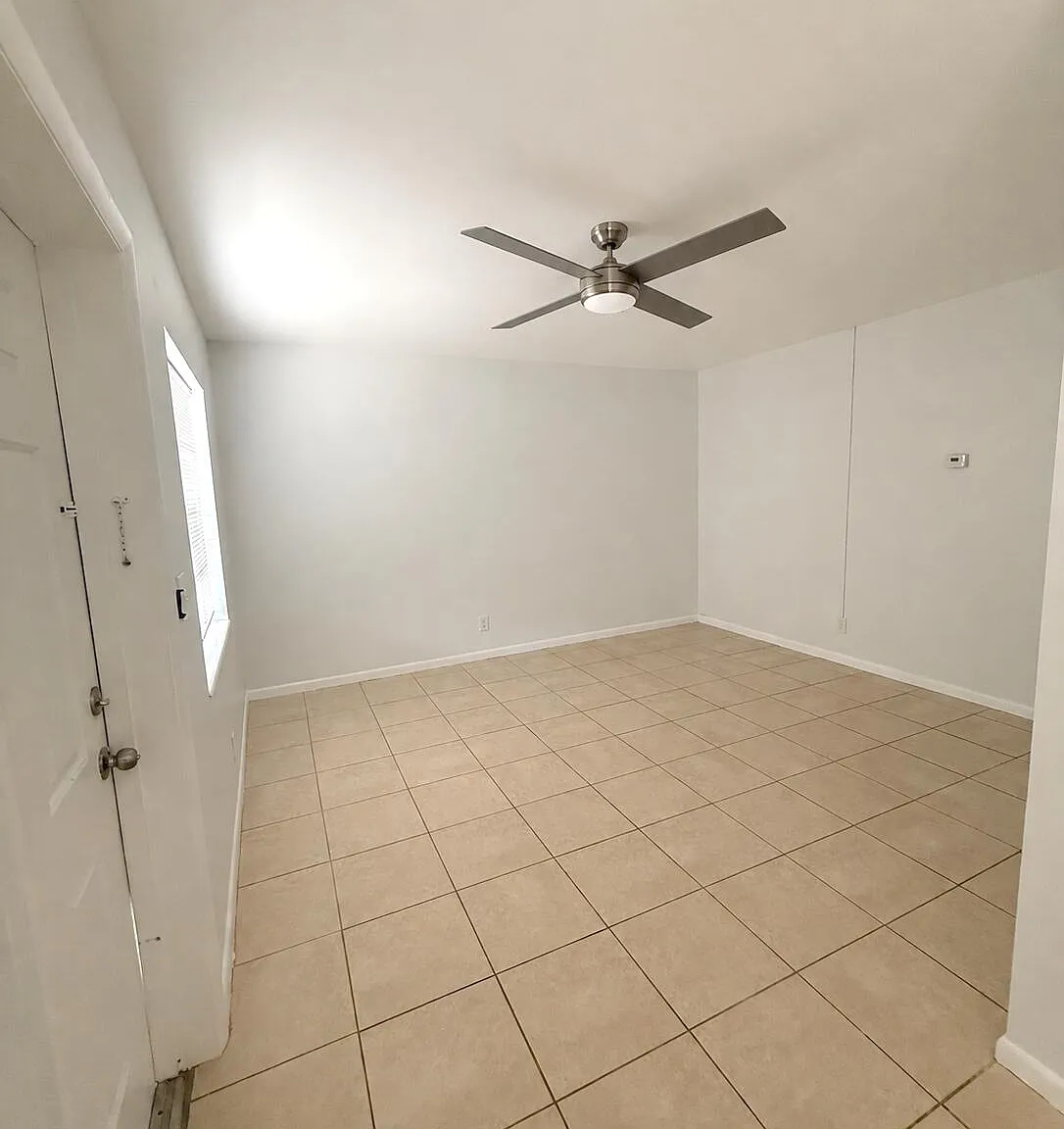 1 bed, 1.0 bath, 650 sqft, $1,600 — Photo 3