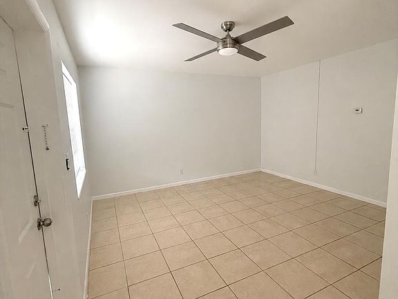 3rd image of 2017 NE 18th St APT 2