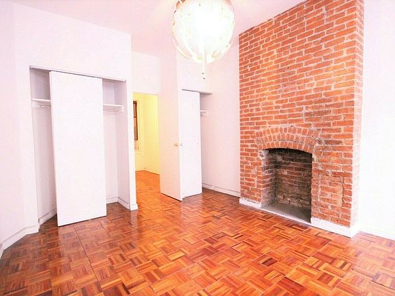 2nd image of 312 W 21st St #2