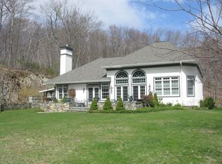 39 Old Farm Ln, Garrison, NY 10524