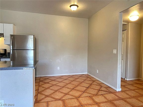 4th image of 5655 E Sahara Ave Unit 1043