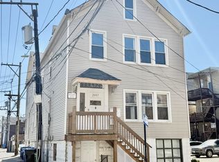 2947 W Cortland St, Chicago, IL