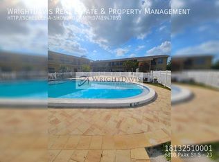 6810 Park St S APT 23, Saint Petersburg, FL 33707