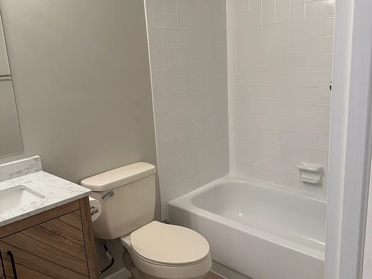 239 Fir Tree Ct — Photo 9