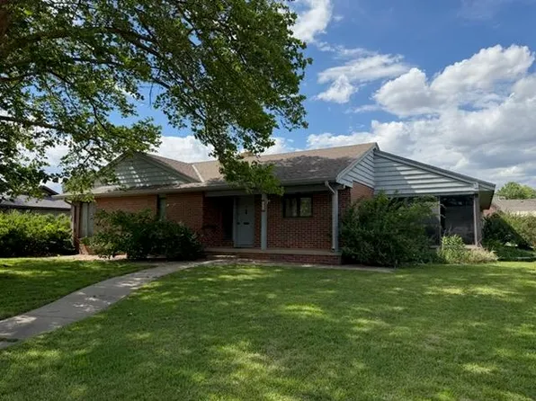506 W 5th St, Ellinwood, KS 67526