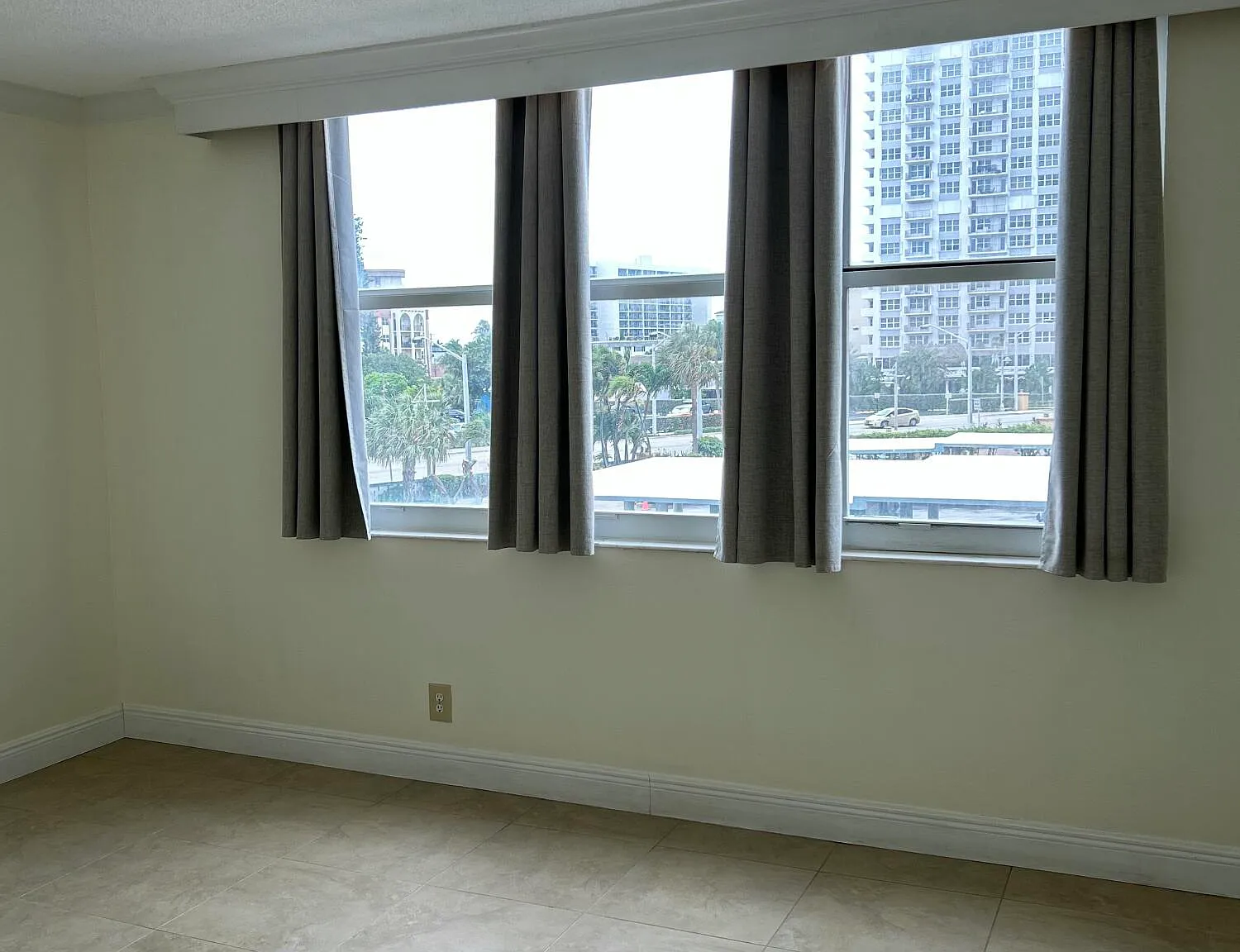 1 bed, 1.0 bath, 900 sqft, $2,200 — Photo 4