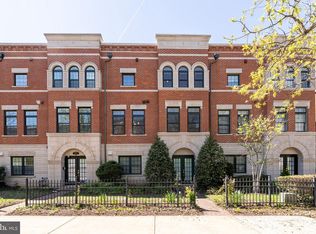 12076 Kinsley Pl, Reston, VA 20190