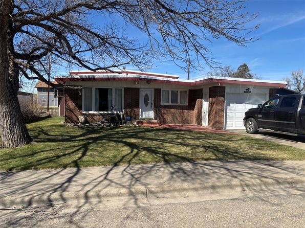 725 Marias Ave, Shelby, MT 59474