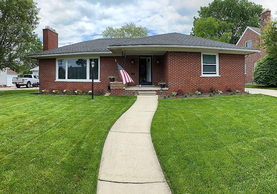 1st image of 2959 Birchwood St