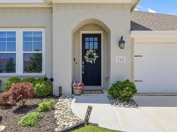 712 Swift St, Northlake, TX 76247