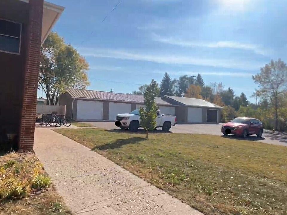 2nd image of 301 12th St