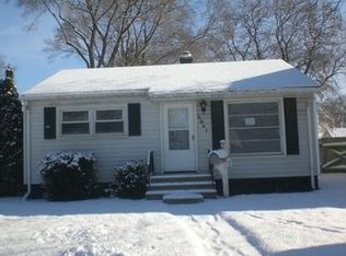 5941 Dudley St, Taylor, MI 48180