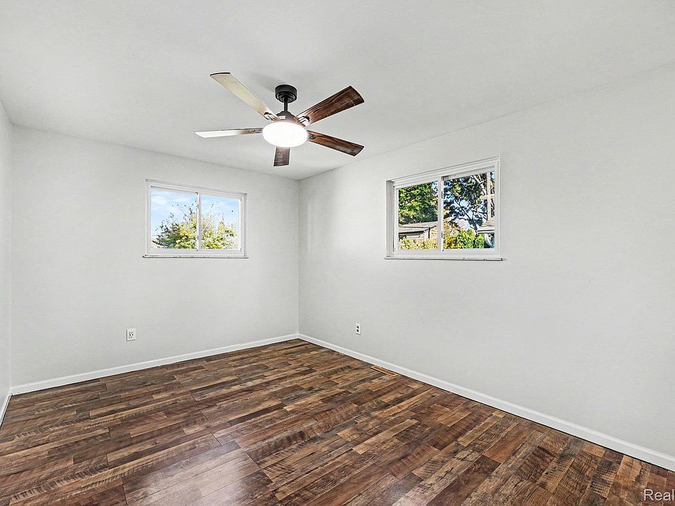 237 Pleasant St, photo 6