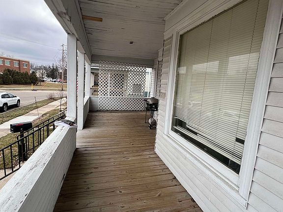 5th image of 303-305 Eisenhower Ave