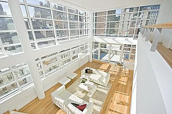 Sold by Nest Seekers International | media 4