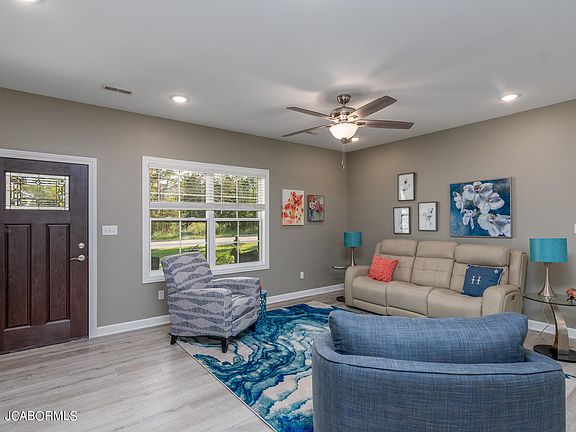 2nd image of 5518 Kenview Dr