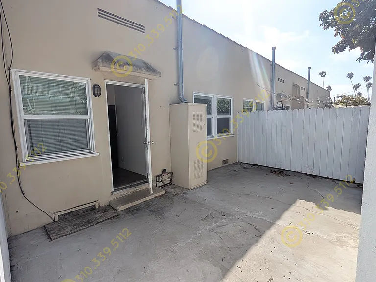 2400 Grandview Ave — Photo 16