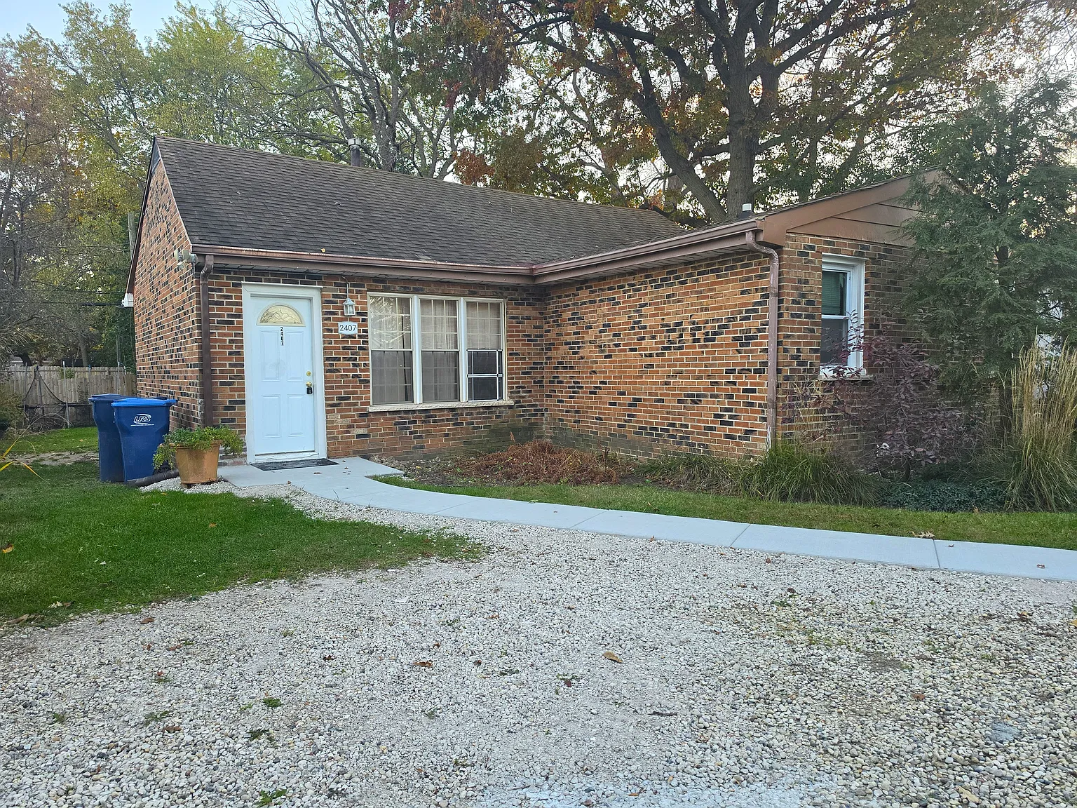 3 bed, 948 sqft, $2,000 — Photo 4