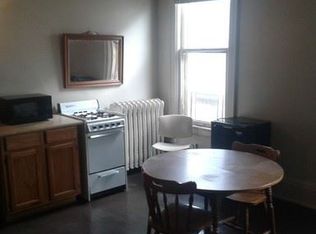 837 S 19th St APT 10, Milwaukee, WI 53204