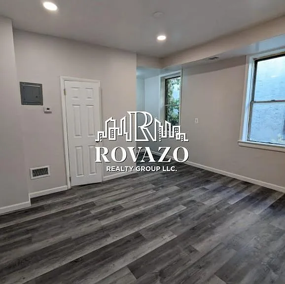 409 N 5th St #3B — Photo 4
