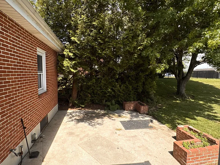 10033 Jonestown Rd — Photo 7